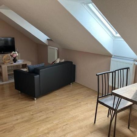 Apartmanovy Dom Slavia Apartamento Bojnice Exterior foto