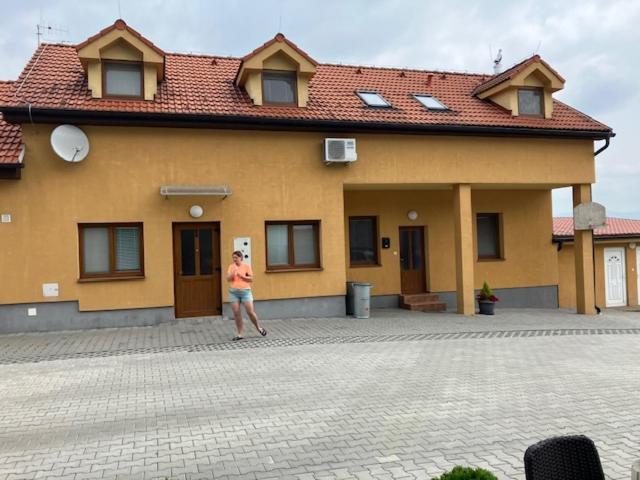 Apartmanovy Dom Slavia Apartamento Bojnice Exterior foto